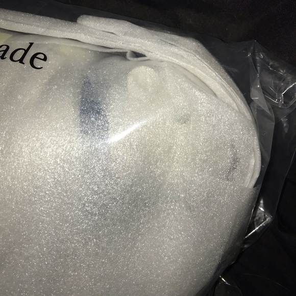 Kate Spade NWT Arctic Friends Polar Bear Crossbody - HOST PICK! 🏆 - Picture 6 of 7